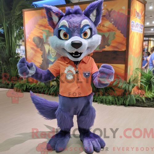 Costume Mascotte Redbrokoly De Renard Violet Habillé D Un Short En Jean Et De Bracelets