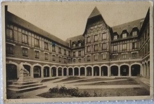 Carte Postale Ancienne - Ermitage Ste-Thérèse - Lisieux (Près Le Carmel) - Le Jardin Et Le Cloitre
