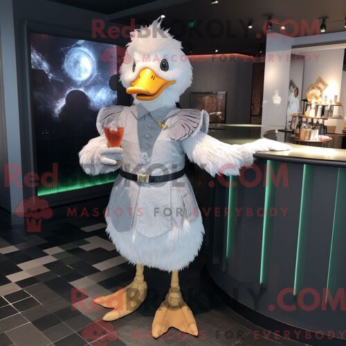 Costume De Mascotte Redbrokoly De Canard De Barbarie Argenté Personnage Habillé Avec Une Robe De Cocktail Et Des Montres