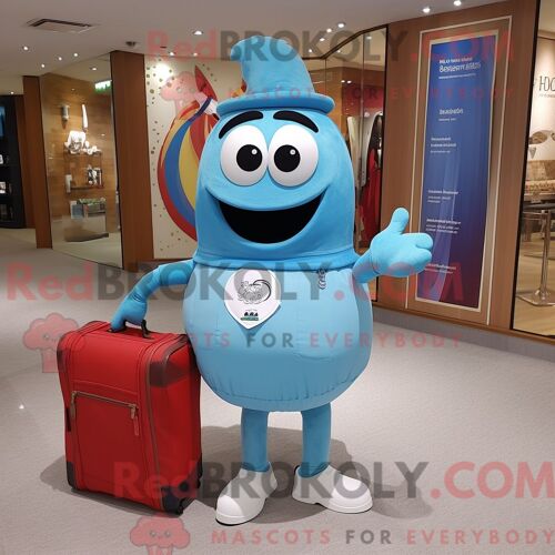 Personnage Mascotte Redbrokoly D Un Sky Blue Pepper Habillé D Un Henley Tee Et De Sacs Messenger