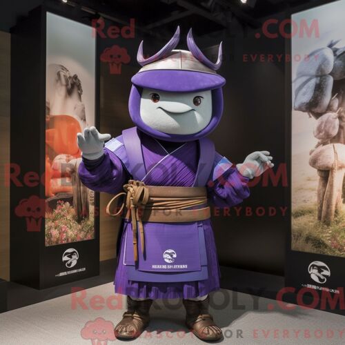Personnage Mascotte Redbrokoly D Un Canard Beige Habillé D Un Pantalon De Yoga Et D Un Porte-Monnaie
