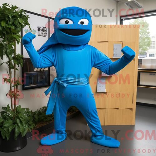 Personnage Mascotte Redbrokoly D Un Ninja Bleu Habillé D Une Jupe-Culotte Et D Une Écharpe