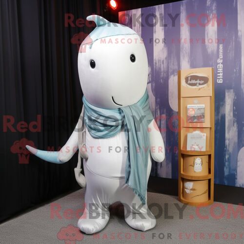 Personnage Mascotte Redbrokoly D Un Tacos Au Poisson À La Crème Habillé D Une Robe Et De Portefeuilles