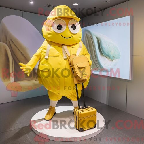 Personnage De Costume De Mascotte Redbrokoly Pad Thai Rose Habillé D Une Chemise En Chambray Et De Montres Numériques