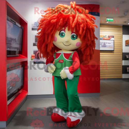 Personnage De Costume De Mascotte Redbrokoly Du Drapeau Irlandais Rouge Habillé D Un Jean Bootcut Et De Pinces À Cheveux