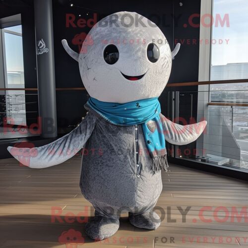 Personnage Mascotte Redbrokoly D Un Narval Argenté Habillé D Un Body Et De Pinces À Foulard