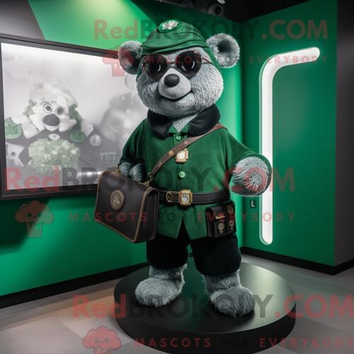 Personnage Mascotte Redbrokoly D Un Tan Aye-Aye Habillé D Une Robe Et De Bagues