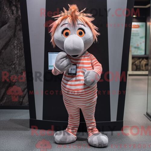 Personnage De Costume De Mascotte Redbrokoly De Poulet Frit Violet Habillé D Une Veste De Moto Et De Bretelles
