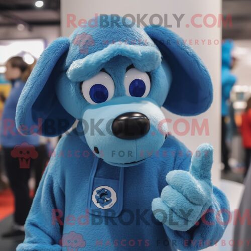Personnage Mascotte Redbrokoly D Un Gyro Gris Habillé D Une Robe Fourreau Et De Bracelets