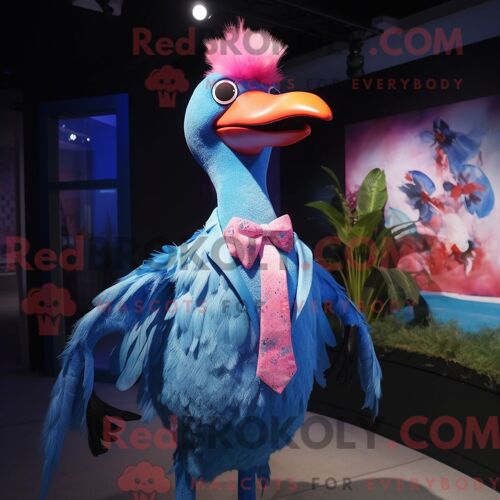 Personnage Mascotte Redbrokoly D Un Léopard Bleu Ciel Habillé D Une Veste De Costume Et D Épingles À Châle