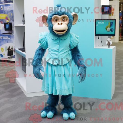 Personnage Mascotte Redbrokoly D Une Currywurst Blanche Habillée D Un Bermuda Et De Lunettes De Soleil