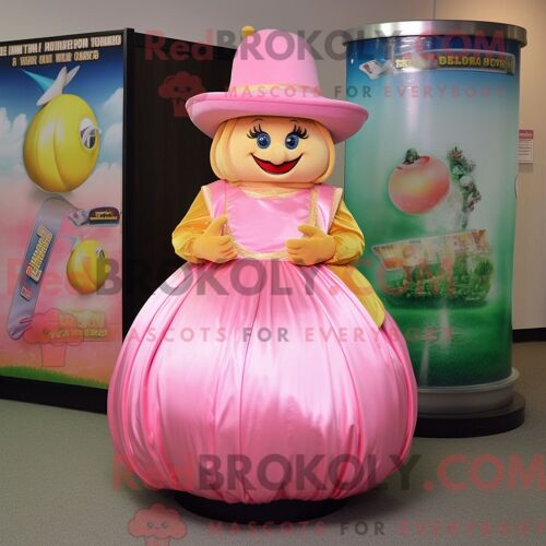 Personnage Mascotte Redbrokoly D Une Flèche Noire D Amour Habillée D Un Tee-Shirt De Baseball Et De Cravates