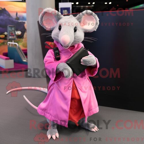 Costume Mascotte Redbrokoly De Rat Rose Habillé Avec Une Jupe-Culotte Et Des Portefeuilles
