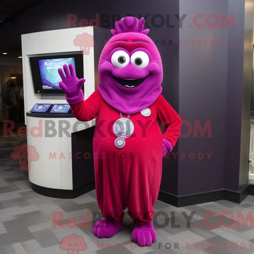 Personnage Mascotte Redbrokoly D Une Bague De Fiançailles Magenta Habillée D Une Combinaison Et De Foulards