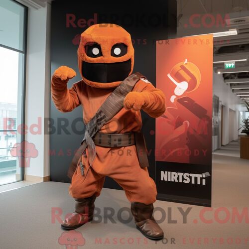 Personnage Mascotte Redbrokoly D Un Crâne Vert Habillé D Un Bermuda Et De Porte-Clés
