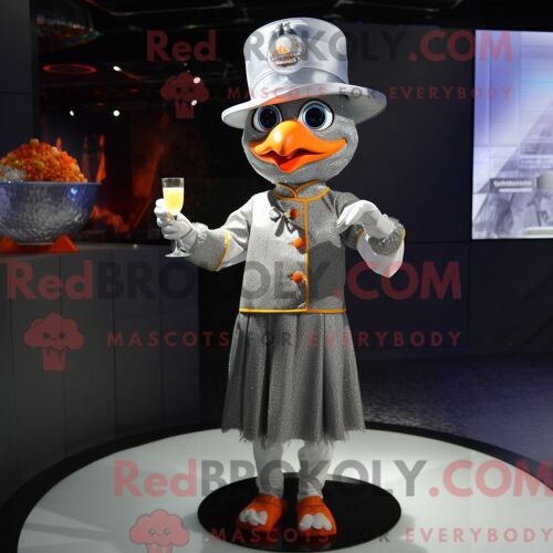 Personnage Mascotte Redbrokoly D Un Mandarin Argenté Habillé D Une Robe De Cocktail Et De Bérets
