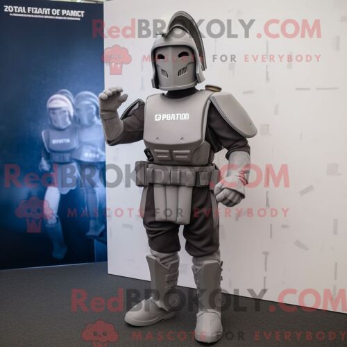 Costume De Mascotte Redbrokoly De Soldat Spartiate Gris Habillé D Un Gilet Et De Bérets