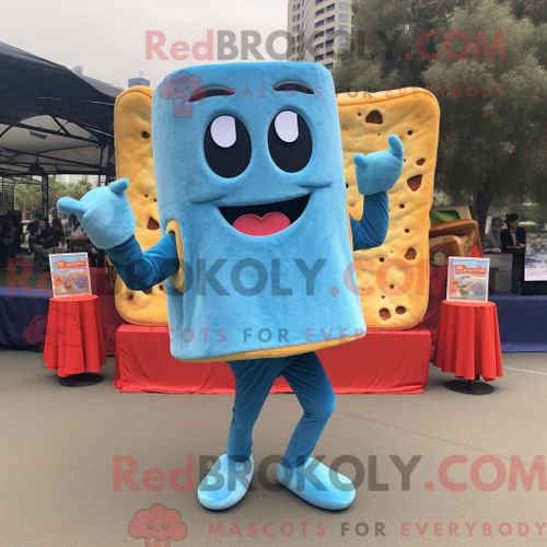 Personnage De Costume De Mascotte Redbrokoly De Sandwich Au Fromage Grillé Bleu Ciel Habillé Avec Un Jean Évasé Et Des Bandeaux