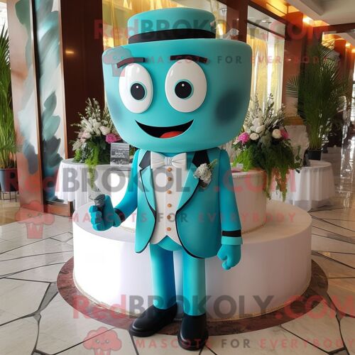 Personnage Mascotte Redbrokoly D Un Wedding Cake Turquoise Habillé D Un Costume Pantalon Et Echarpes