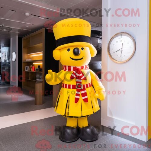 Personnage Mascotte Redbrokoly D Un Garde Royal Britannique Jaune Habillé D Une Chemise En Flanelle Et De Noeuds Papillons