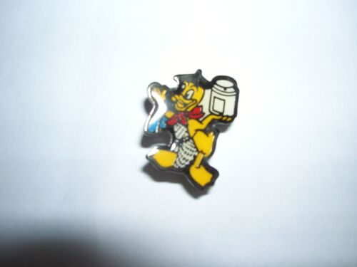 Pins Donald