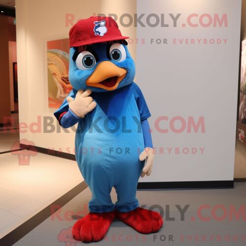 Personnage De Costume De Mascotte Redbrokoly De Sirène Bleue Habillé Avec Un Short En Jean Et Des Chapeaux