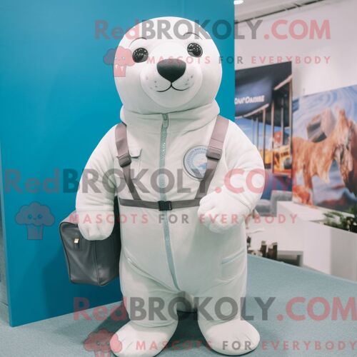 Costume De Mascotte Redbrokoly De Phoque Blanc Habillé D Une Salopette Et De Pochettes
