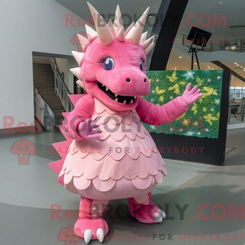 Personnage Mascotte Redbrokoly D Une Soupe Miso Grise Habillée D Un Col Roulé Et De Bonnets