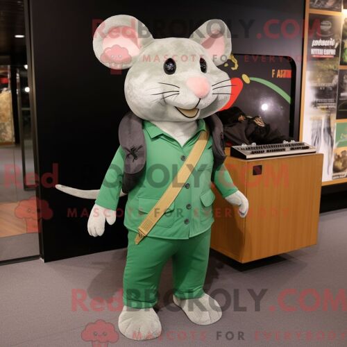 Costume Mascotte Redbrokoly De Rat Vert Personnage Habillé Avec Une Salopette Et Des Porte-Documents