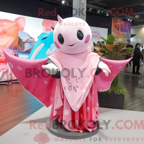 Costume Mascotte Redbrokoly De Raie Manta Rose Personnage Habillé Avec Un Chemisier Et Des Châles