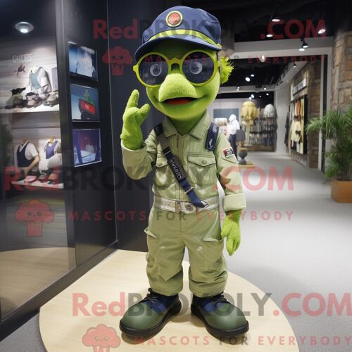 Costume De Mascotte Redbrokoly De Soldat De La Marine Vert Citron Personnage Habillé Avec Une Salopette Et Des Lunettes