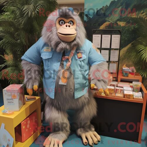 Personnage Mascotte Redbrokoly D Une Bière Verte Rouille Habillée D Un Polo Et D Épingles À Cheveux