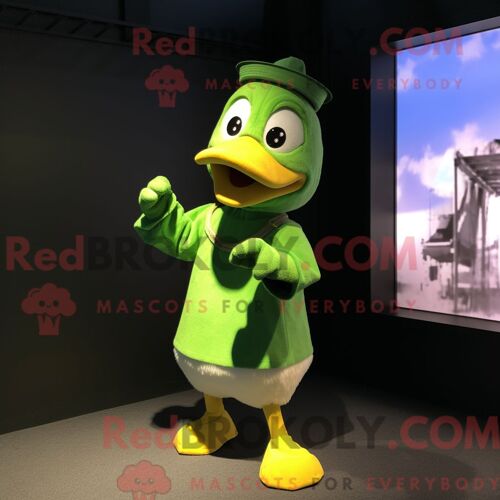 Costume De Mascotte Redbrokoly D Oies Vert Citron Habillé D Un T-Shirt Graphique Et De Bretelles