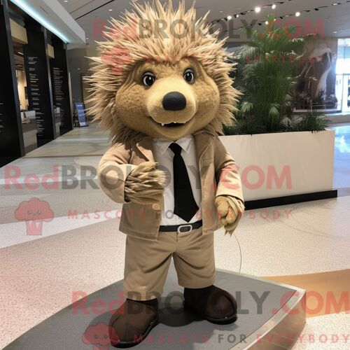 Mascotte Redbrokoly De Porc-Épic Beige Personnage Habillé Avec Un Costume Et Des Lacets De Chaussures