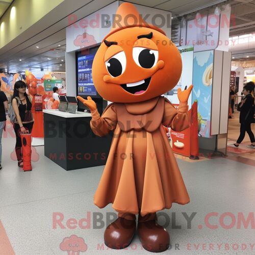 Personnage Mascotte Redbrokoly D Un Pâtes Au Pesto Blanc Habillé D Un Jeans Et De Bagues