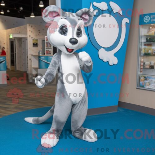 Personnage Mascotte Redbrokoly D Un Château Irlandais Marron Habillé D Un Pantalon De Jogging Et De Cravates