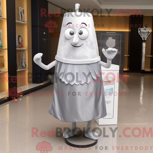 Costume De Mascotte Redbrokoly De Bague De Fiançailles En Argent Personnage Habillé D Une Robe Fourreau Et De Sacs Messager