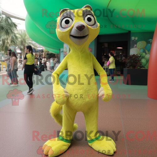 Personnage Mascotte Redbrokoly D Un Serpent Jaune Habillé D Un Polo Et De Boucles D Oreilles