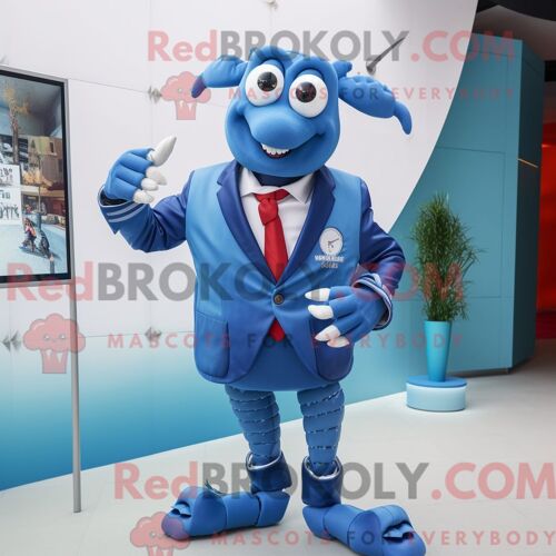 Personnage Mascotte Redbrokoly D Un Thylacosmilus Argenté Habillé D Un Mom Jeans Et De Ceintures