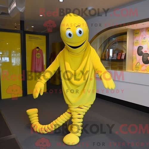Personnage Mascotte Redbrokoly D Un Faucon Habillé D Une Chemise En Popeline Et De Châles