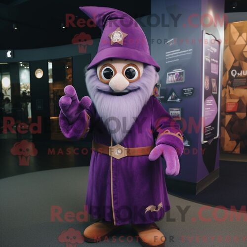 Personnage Mascotte Redbrokoly De Magicien Violet Habillé D Un Blouson Aviateur Et De Bérets