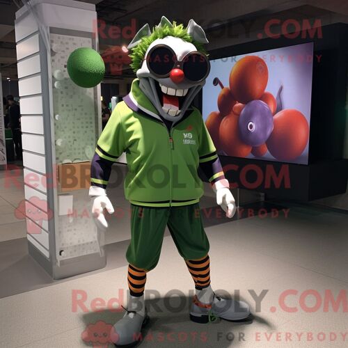 Costume De Mascotte Redbrokoly De Clown Maléfique D Olive Habillé Avec Un Pantalon De Jogging Et Des Lunettes De Soleil