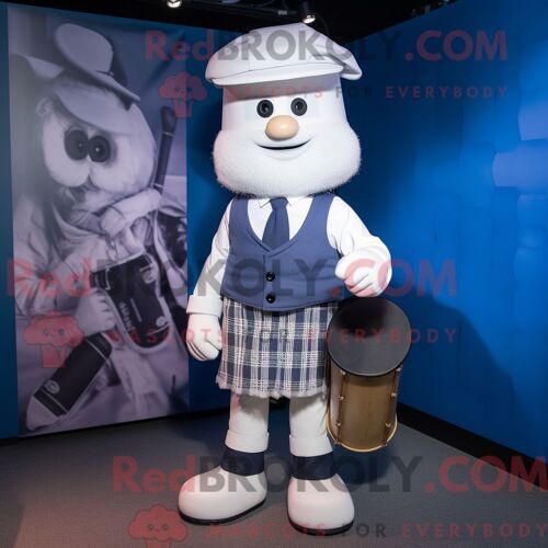 Costume Mascotte Redbrokoly De Loup Noir Personnage Habillé Avec Un Short Et Des Pinces À Chaussures