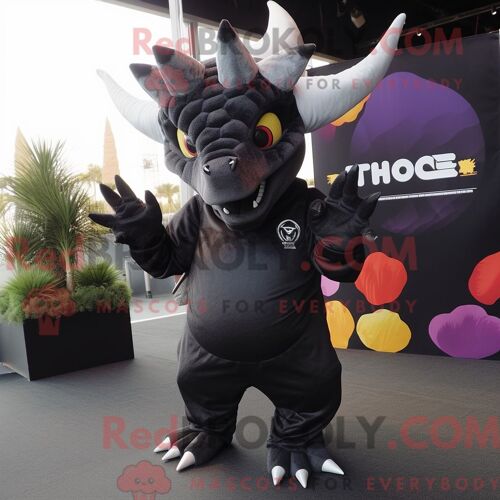 Costume Mascotte Redbrokoly De Kiwi Rose Personnage Habillé Avec Un Col Roulé Et Des Colliers