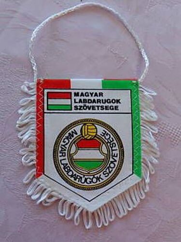 Fanion Foot Magyar Labdarugok Szovetsege  Hongrie