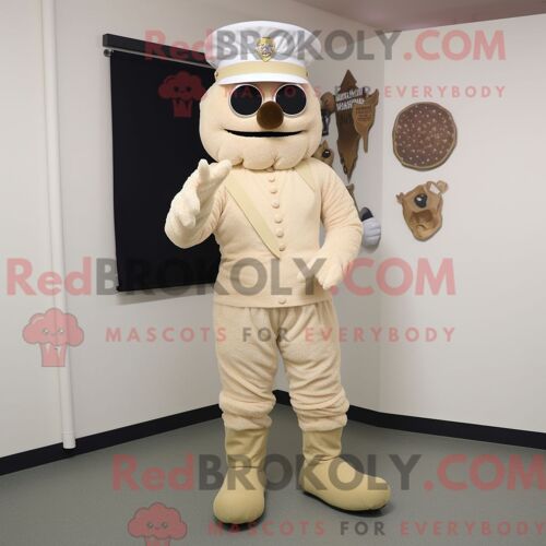 Personnage Mascotte Redbrokoly De Cupcake Olive Habillé Avec Un Pantalon Chino Et Des Bretelles