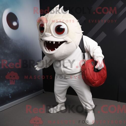 Costume Mascotte Redbrokoly De Piranha Blanc Personnage Habillé Avec Un Col Roulé Et Des Besaces
