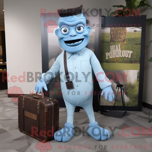 Costume Mascotte Redbrokoly D Épouvantail Noir Personnage Habillé D Une Jupe Longue Et De Bérets