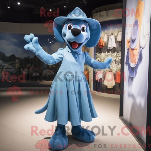 Costume De Mascotte Redbrokoly De Chien Bleu Habillé D Une Robe Midi Et D Épingles À Chapeau