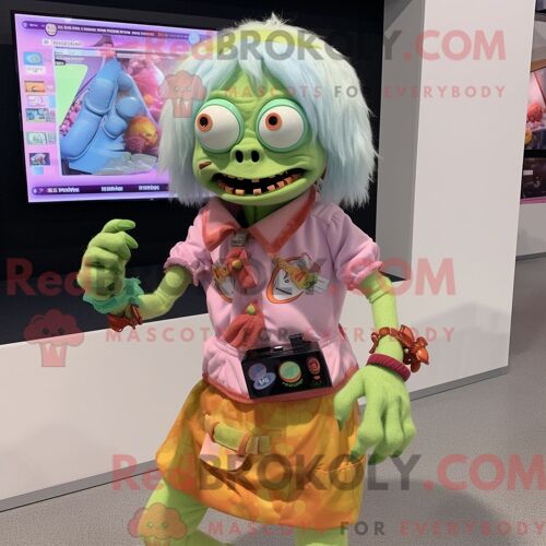 Personnage De Costume De Mascotte Redbrokoly Peach Zombie Habillé D Une Jupe Portefeuille Et De Montres Numériques